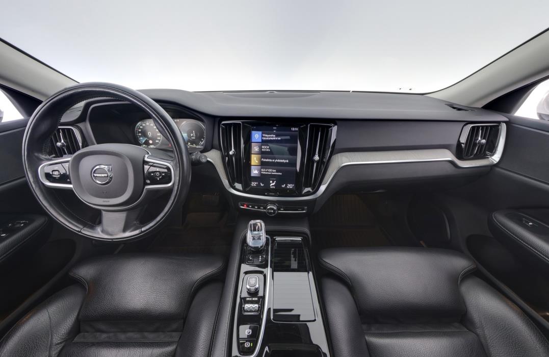 VOLVO V60 2020