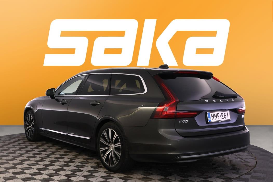 VOLVO V90 2021
