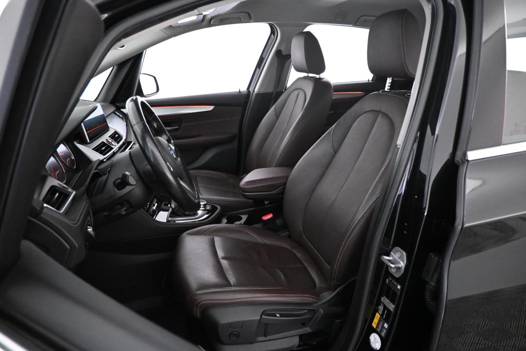 BMW 225 2019
