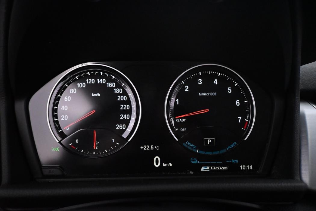 BMW 225 2019
