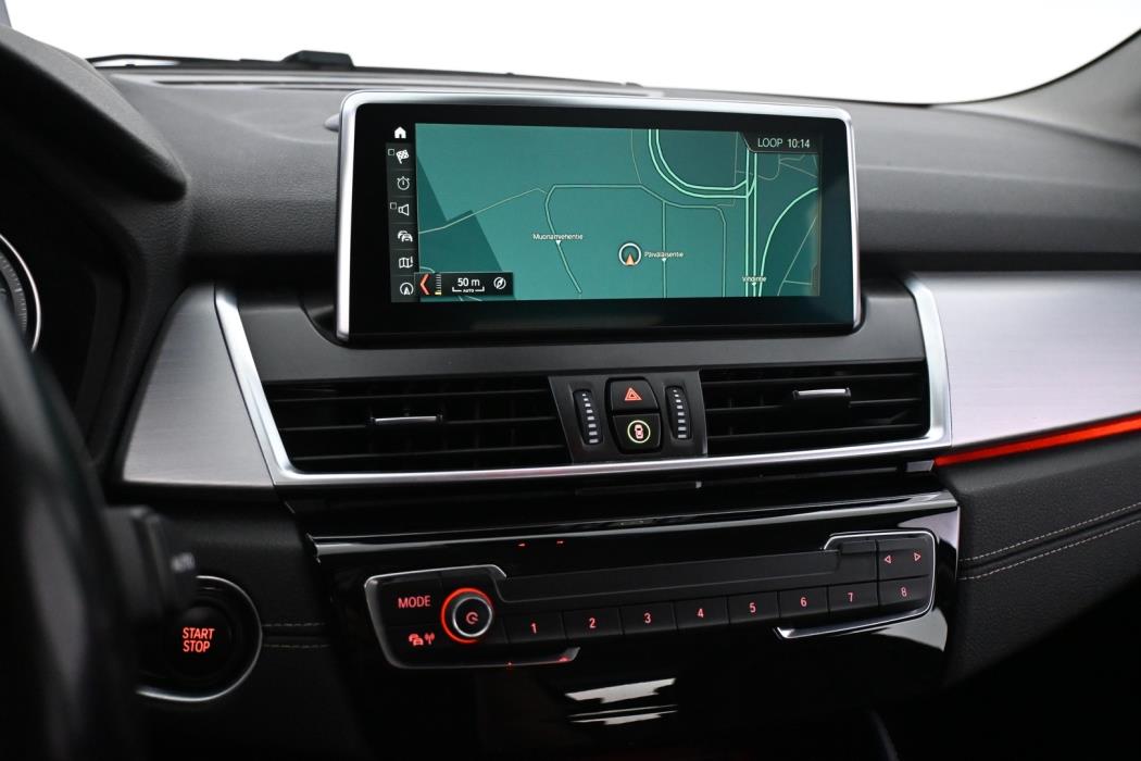 BMW 225 2019