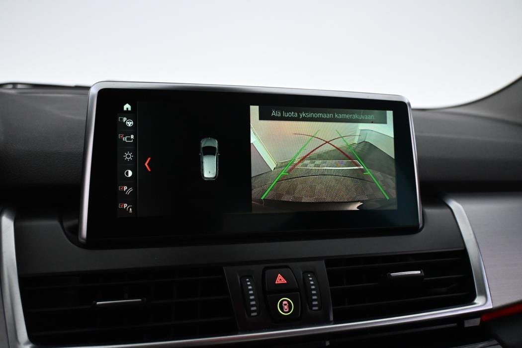 BMW 225 2019