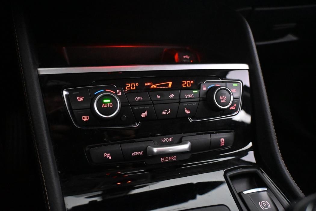 BMW 225 2019