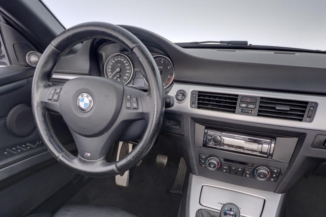 BMW 325 2011