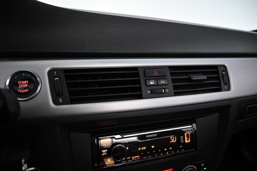 BMW 325 2011