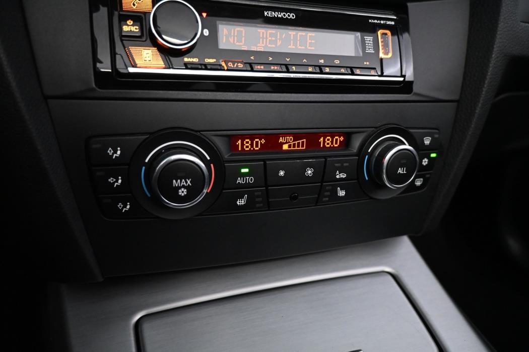 BMW 325 2011