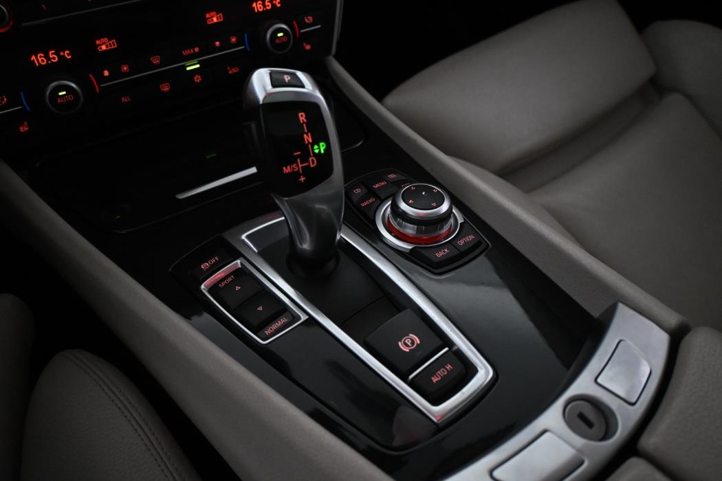 BMW 530 GRAN TURISMO 2010