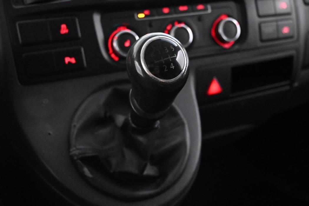VOLKSWAGEN Caravelle 2010