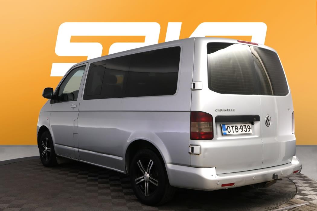 VOLKSWAGEN Caravelle 2010