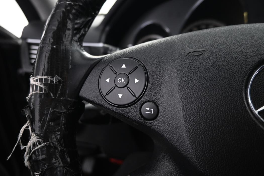 MERCEDES-BENZ E 2012