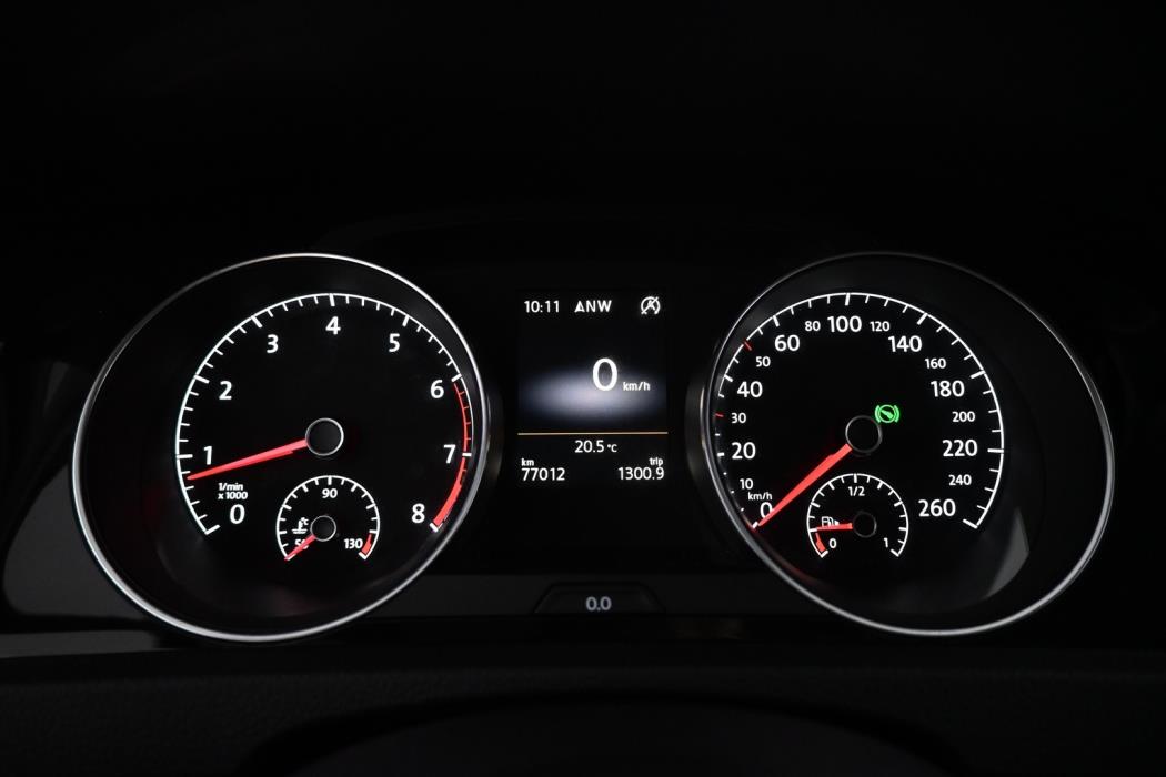 VOLKSWAGEN Golf 2014