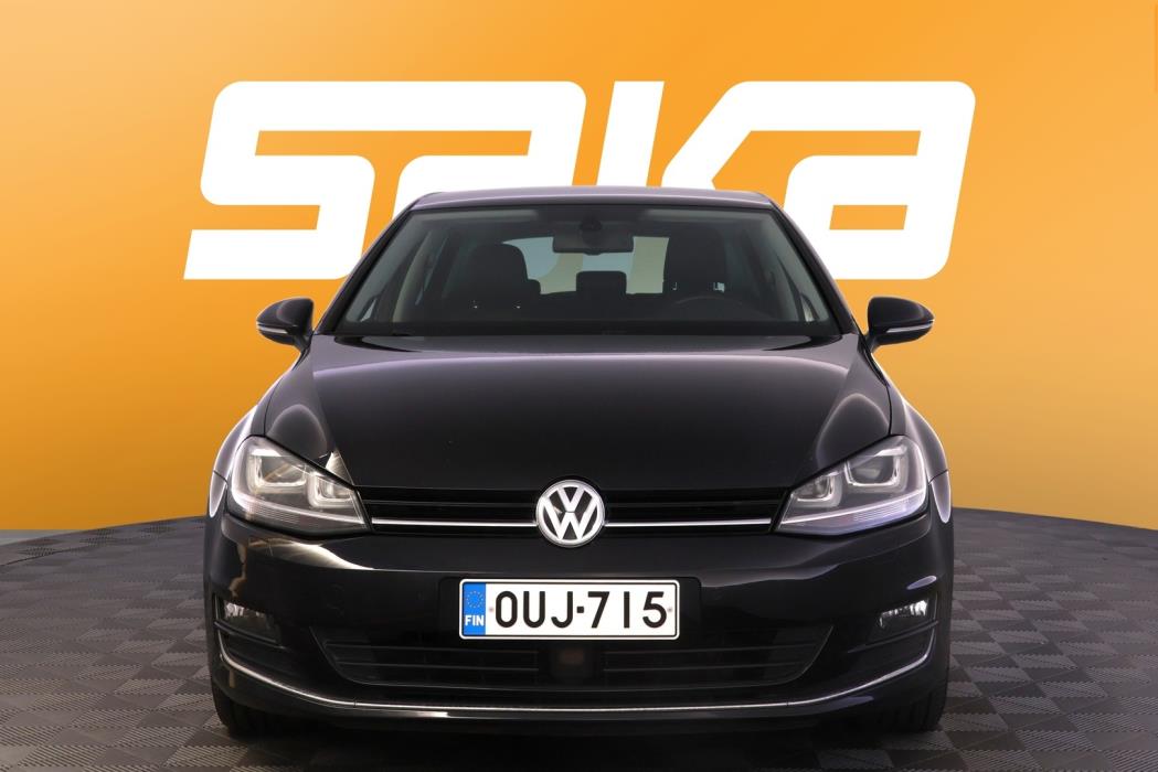 VOLKSWAGEN Golf 2014