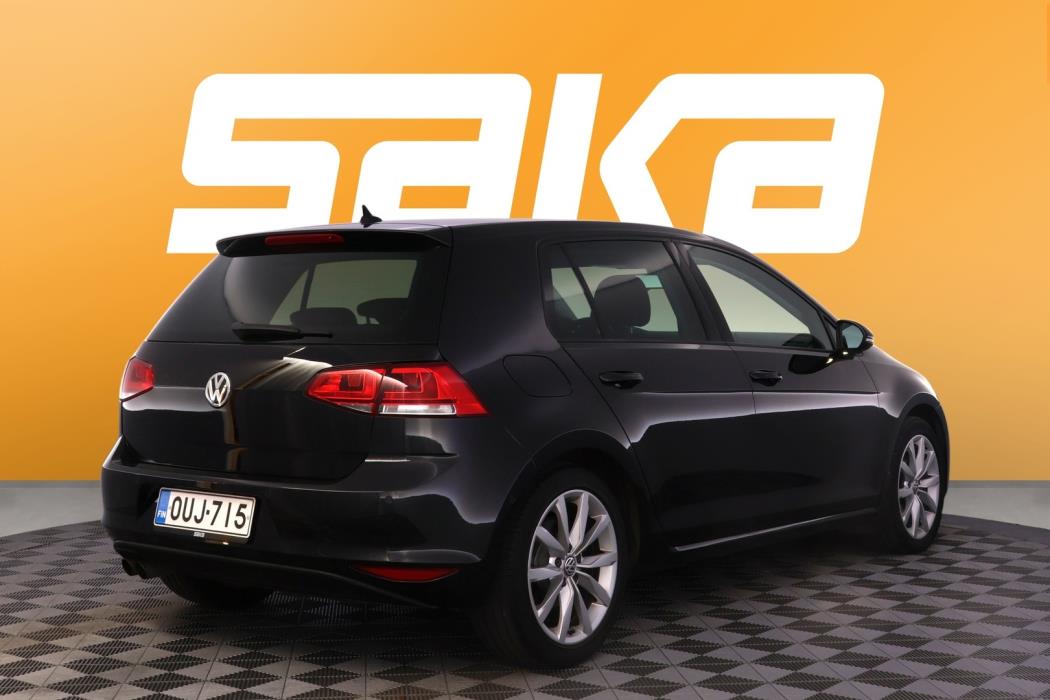 VOLKSWAGEN Golf 2014