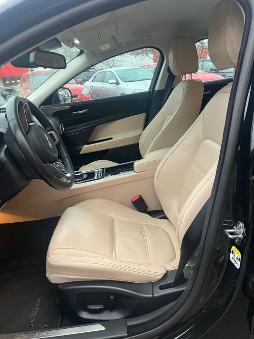 JAGUAR XE 2018