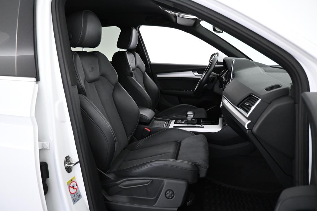 AUDI Q5 2022
