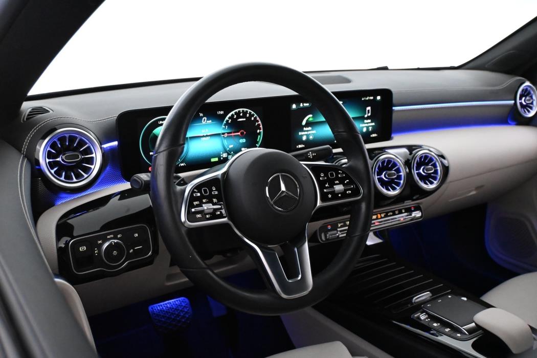 MERCEDES-BENZ CLA 2023