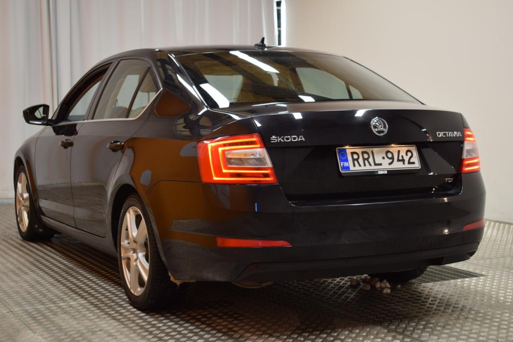 SKODA Octavia 2013