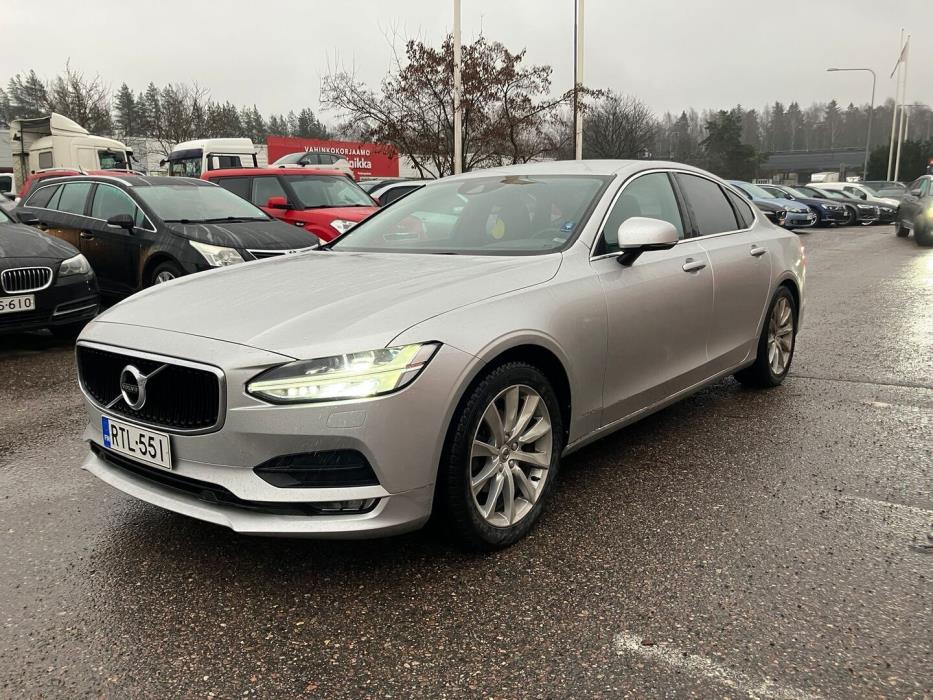 VOLVO S90 2019