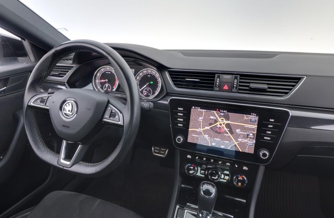 SKODA Superb 2019