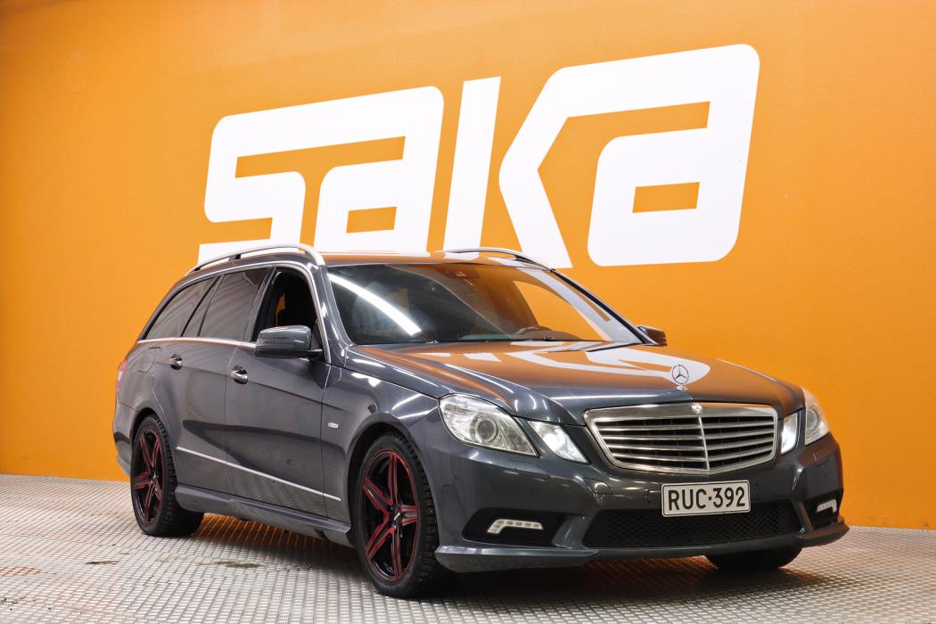 MERCEDES-BENZ E 2010