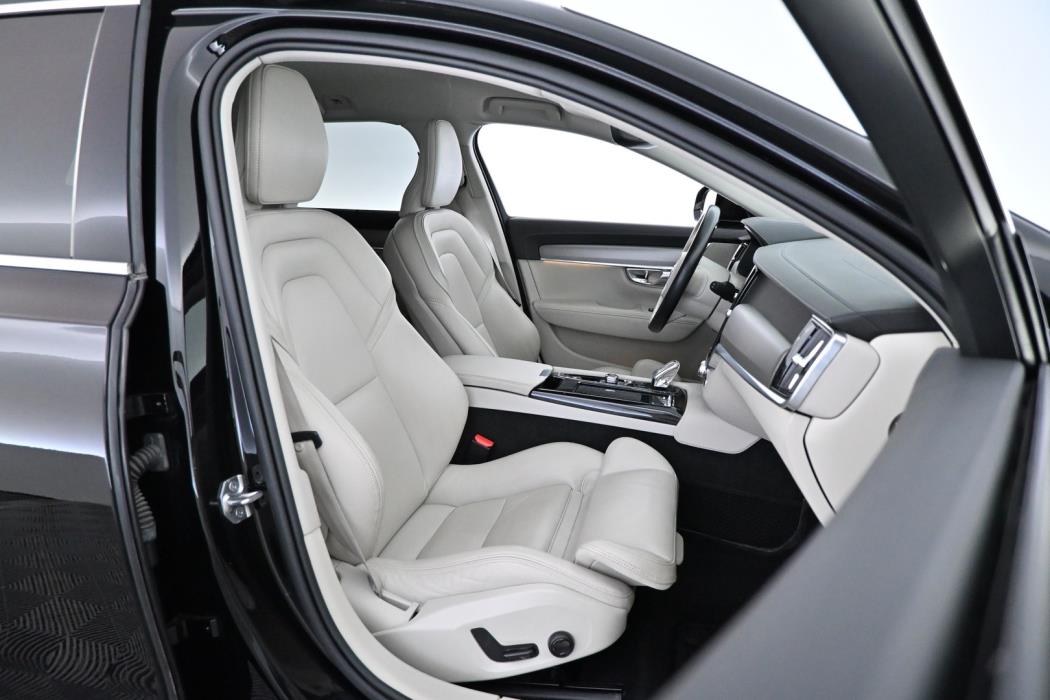 VOLVO V90 2020
