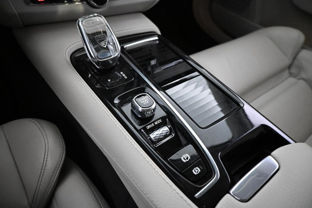 VOLVO V90 2020