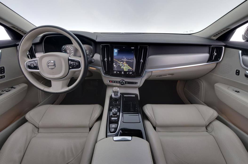 VOLVO V90 2020