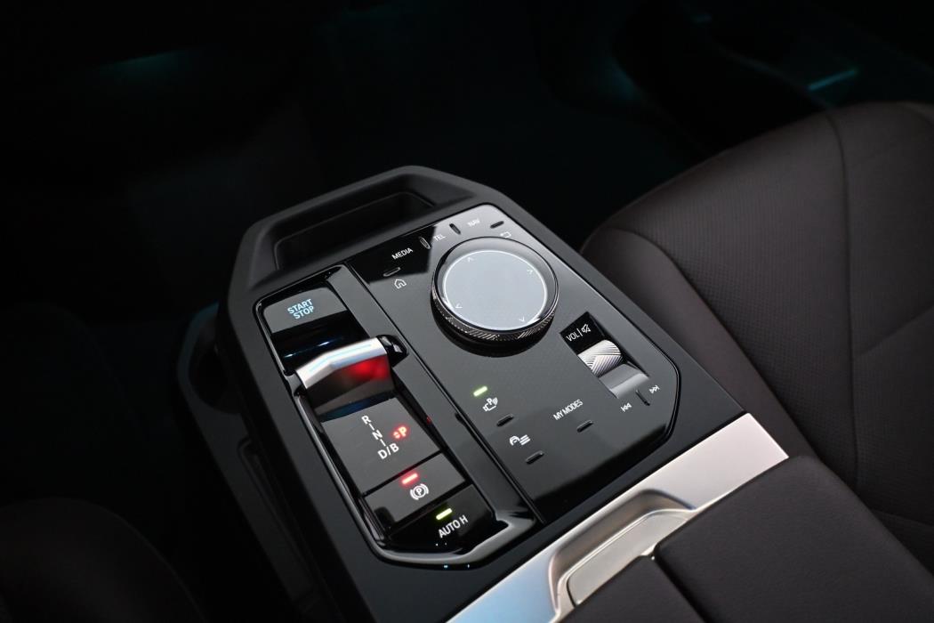 BMW iX 2022
