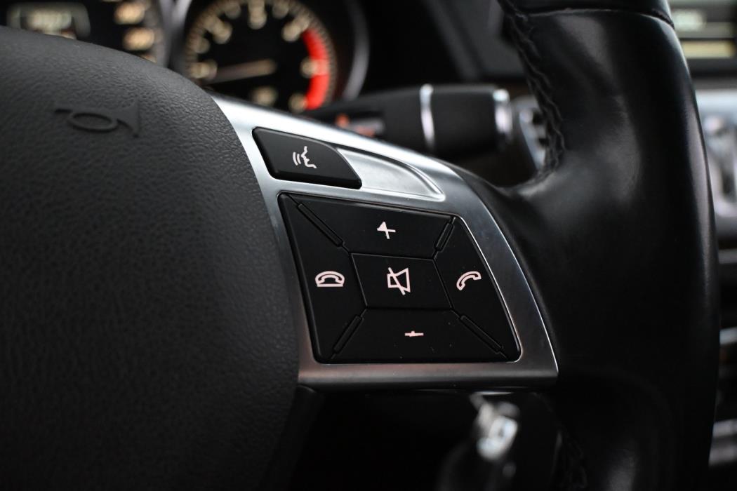 MERCEDES-BENZ E 2015