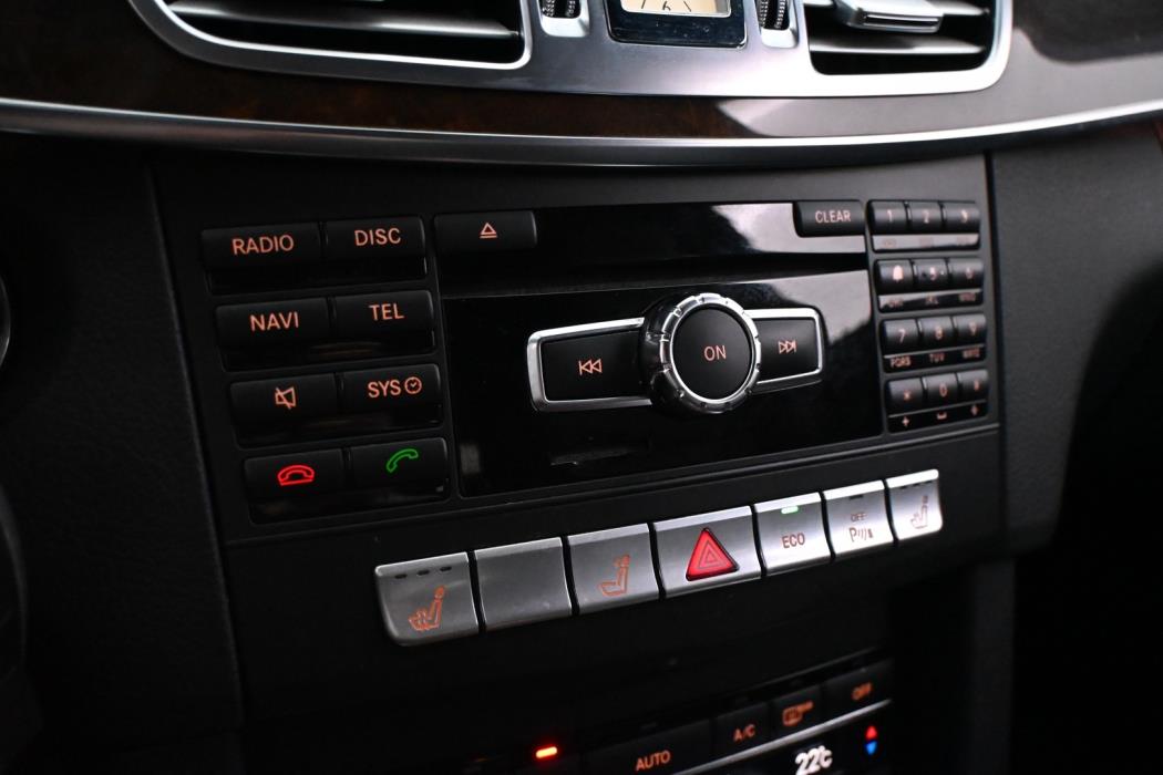 MERCEDES-BENZ E 2015