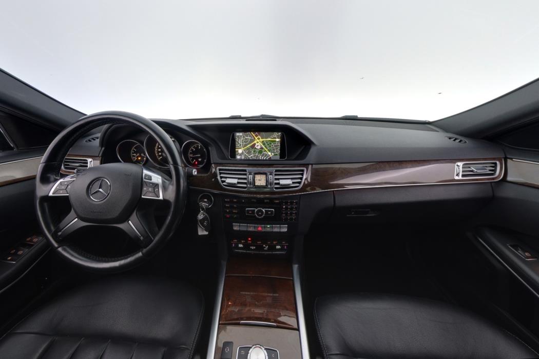 MERCEDES-BENZ E 2015