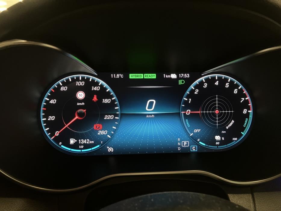 MERCEDES-BENZ C 2020