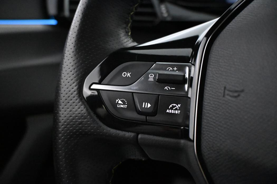 PEUGEOT 308 2021