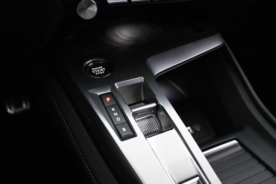 PEUGEOT 308 2021