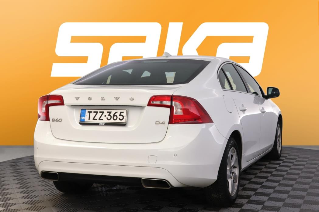 VOLVO S60 2016