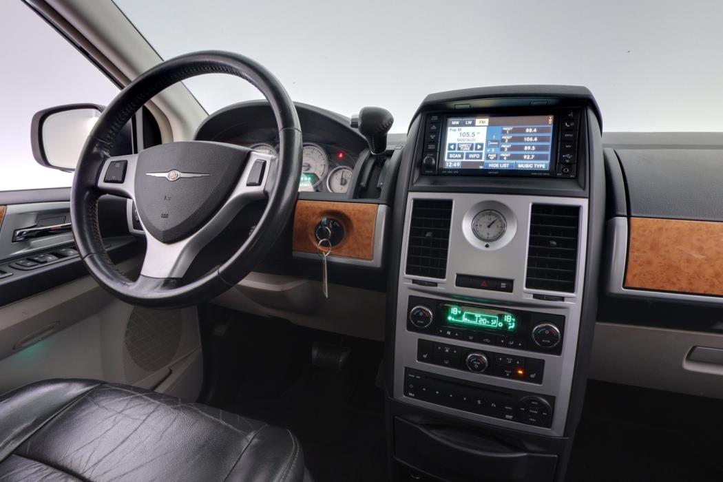 CHRYSLER GRAND VOYAGER 2010
