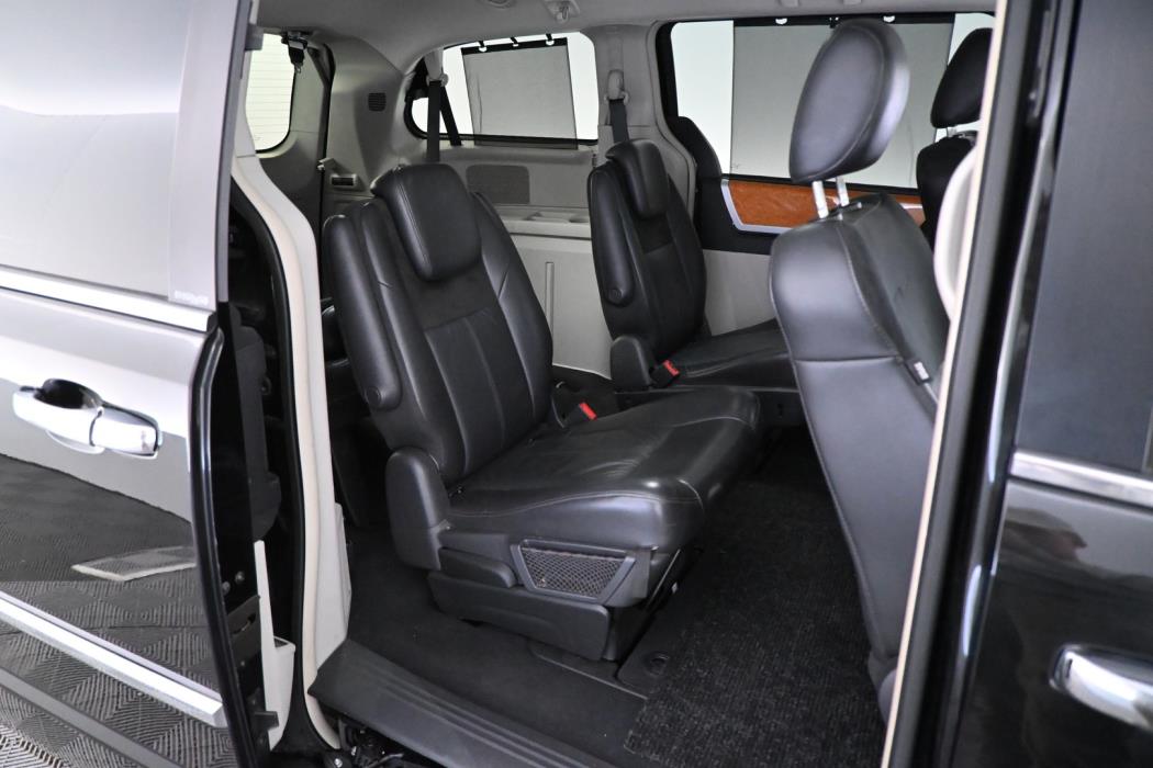 CHRYSLER GRAND VOYAGER 2010