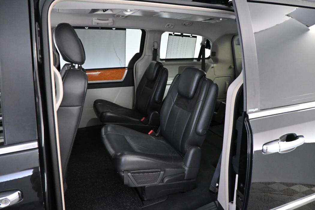 CHRYSLER GRAND VOYAGER 2010