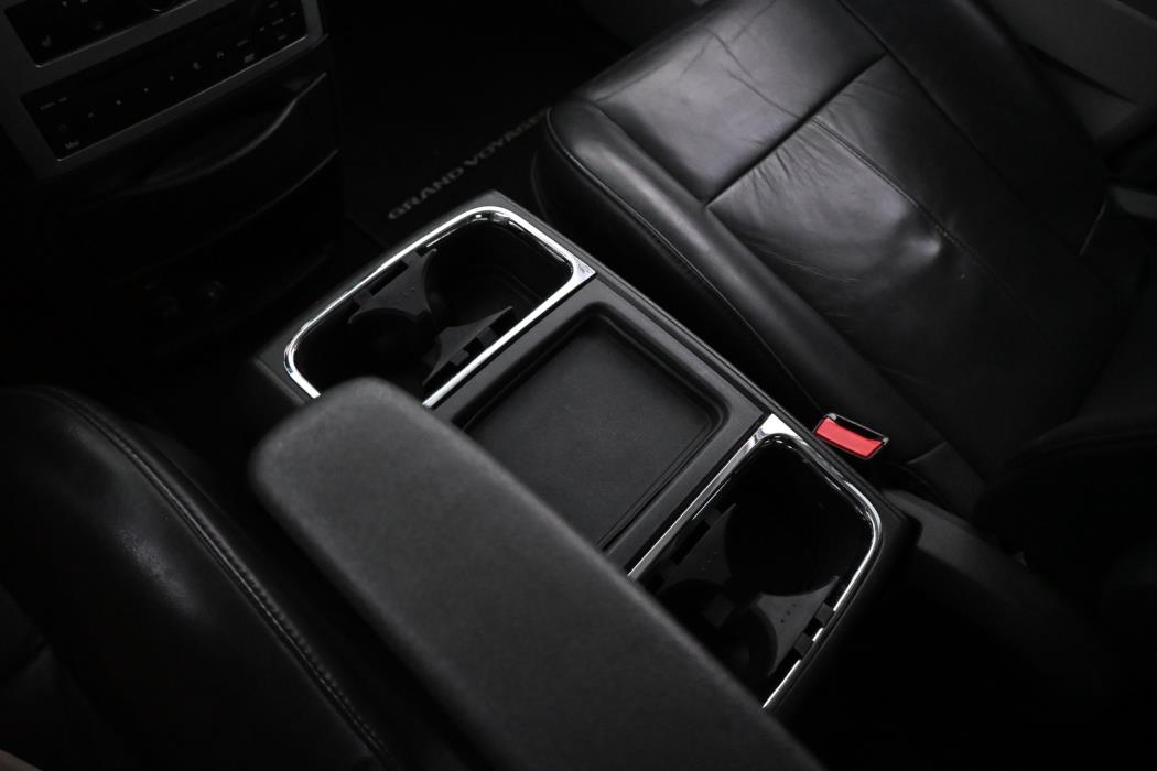 CHRYSLER GRAND VOYAGER 2010