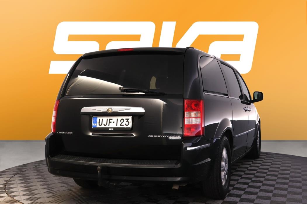 CHRYSLER GRAND VOYAGER 2010