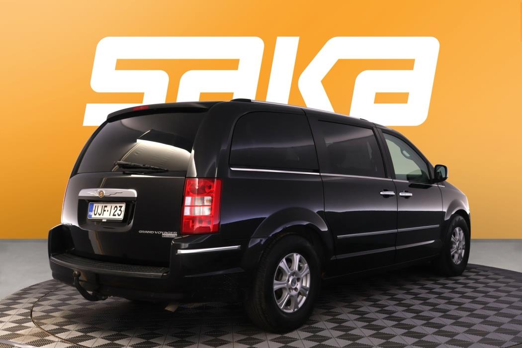 CHRYSLER GRAND VOYAGER 2010