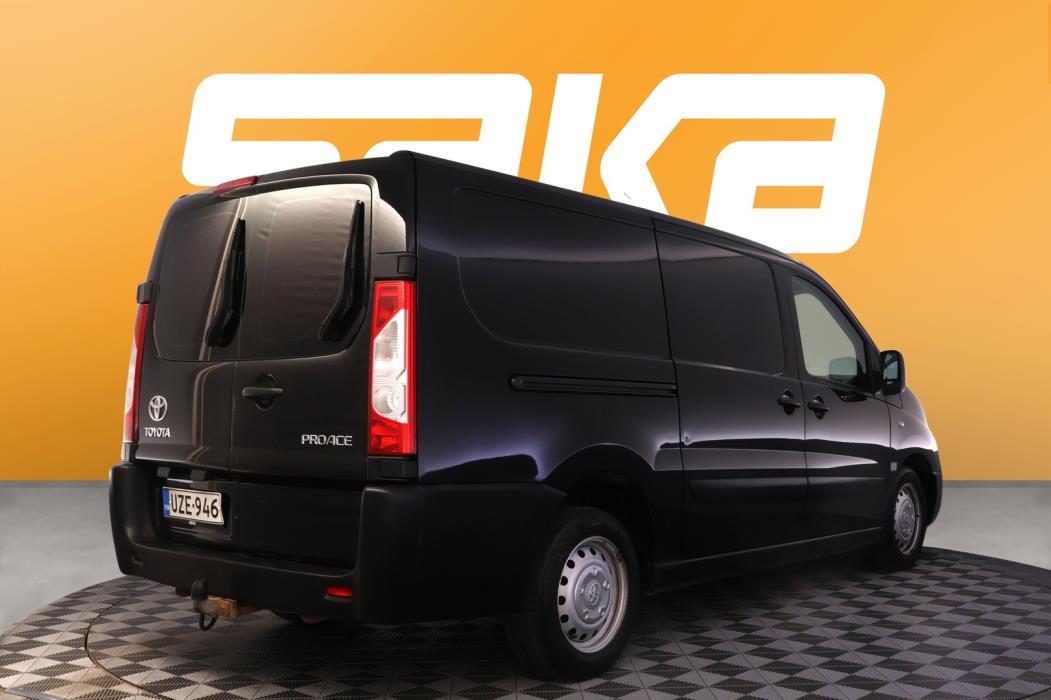 TOYOTA Proace 2015
