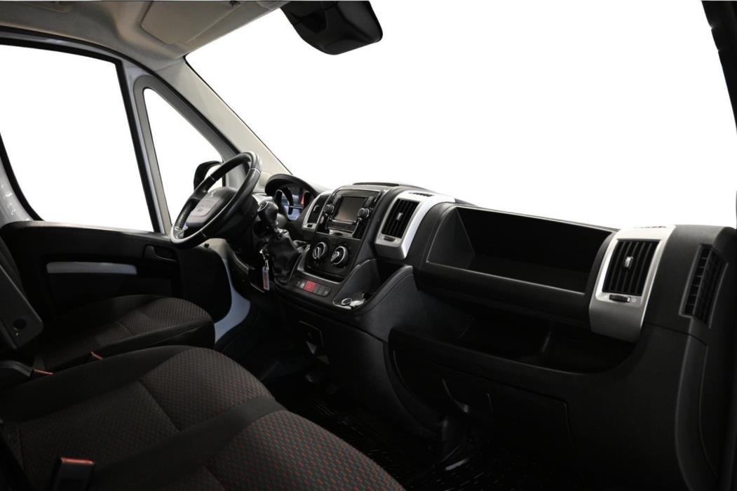 PEUGEOT Boxer 2022
