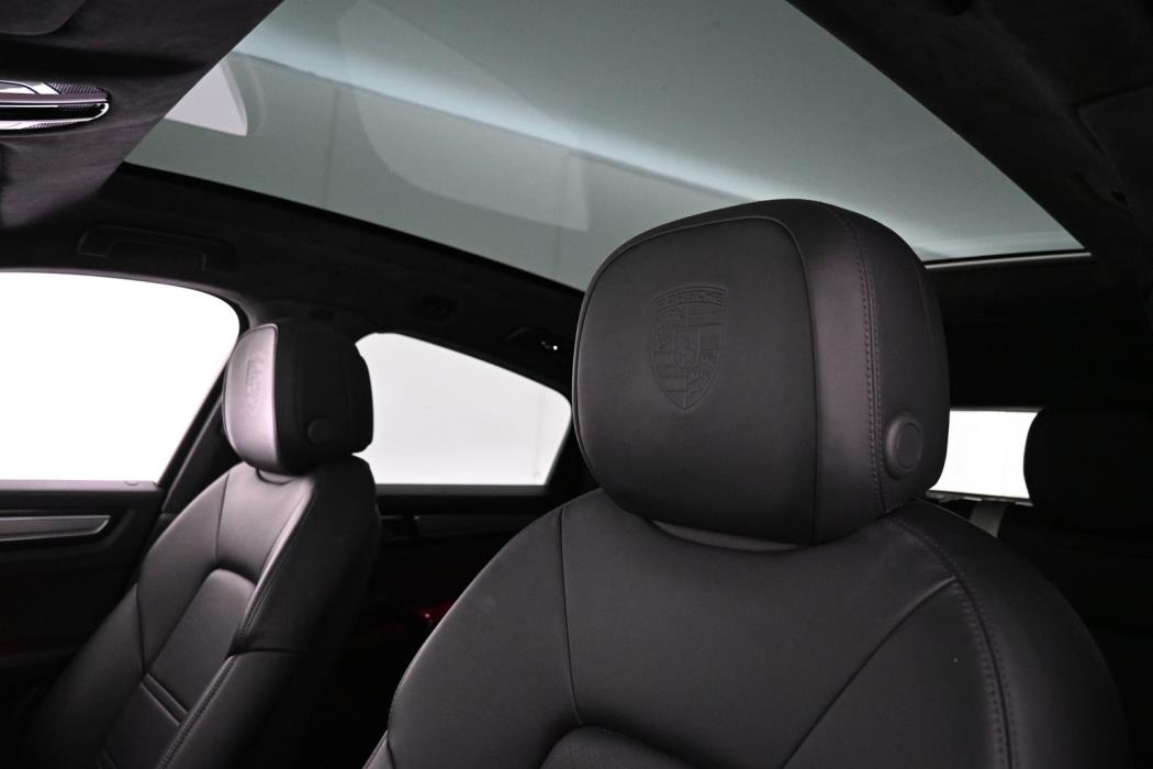 PORSCHE Cayenne 2023