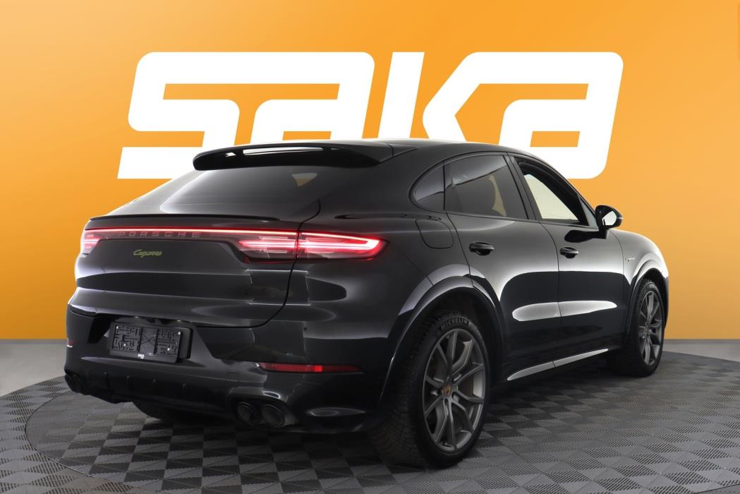 PORSCHE Cayenne 2023