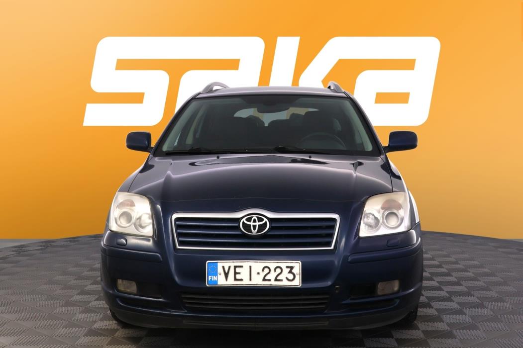TOYOTA Avensis 2005