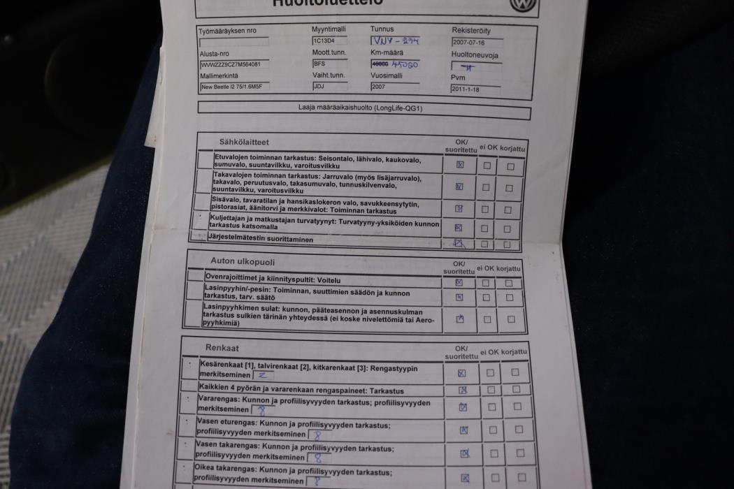 VOLKSWAGEN New Beetle 2007