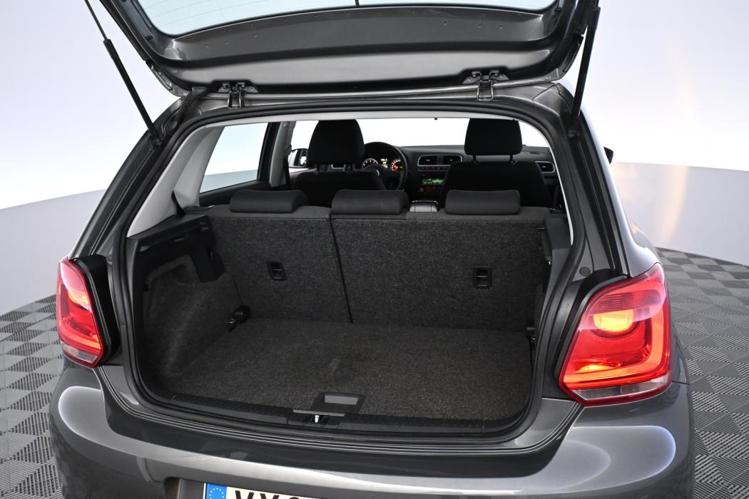 VOLKSWAGEN Polo 2014