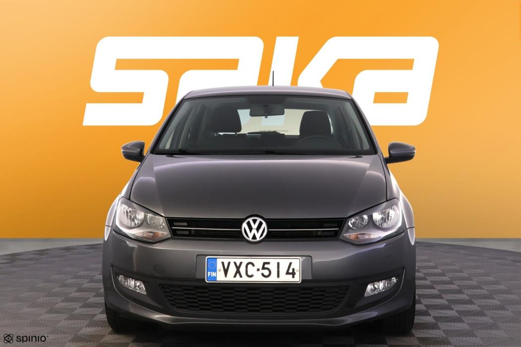 VOLKSWAGEN Polo 2014