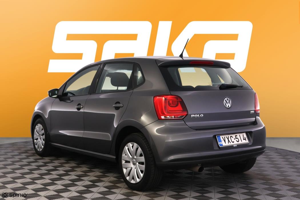 VOLKSWAGEN Polo 2014